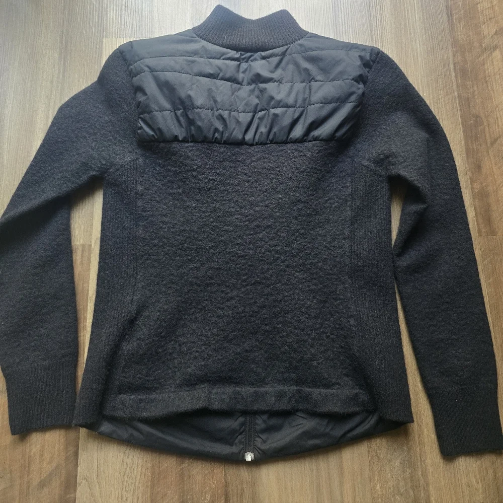 Nike Black Puffer Jacket with Quilted Design wool back - Picture 9 of 11